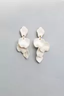 Leaf earrings, matt white