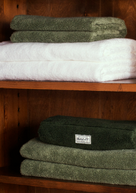 Premium towel 50x70, pine green