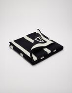 B-logo 130x180, black/ivory