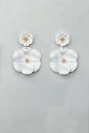 Flower twin earrings, matt white