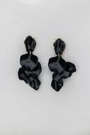 Leaf earrings, pearl black